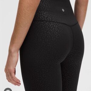 Lululemon align 28” black leopard emboss print